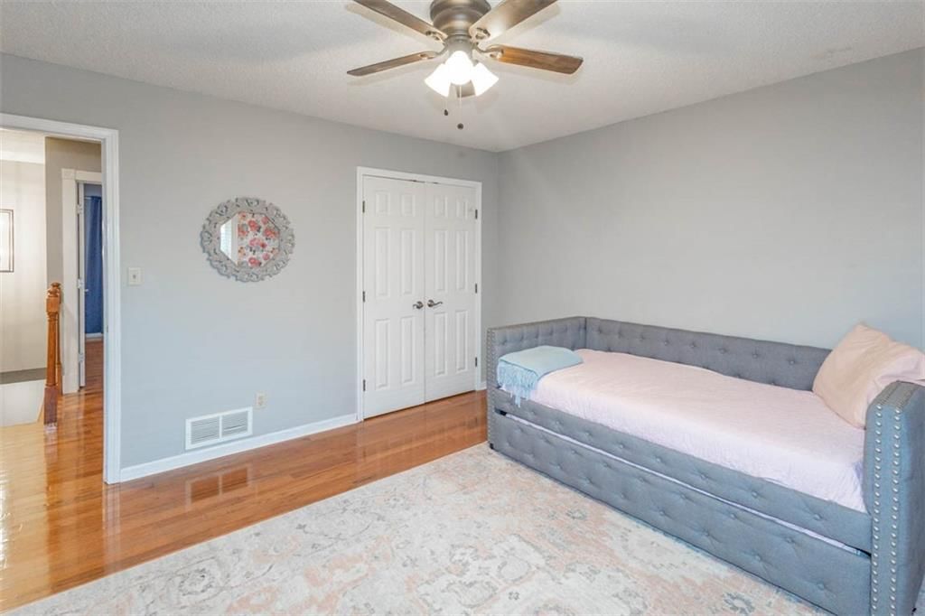 15733 Evans Road — photo 16