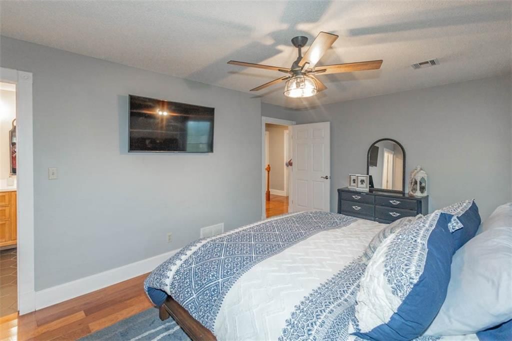15733 Evans Road — photo 19