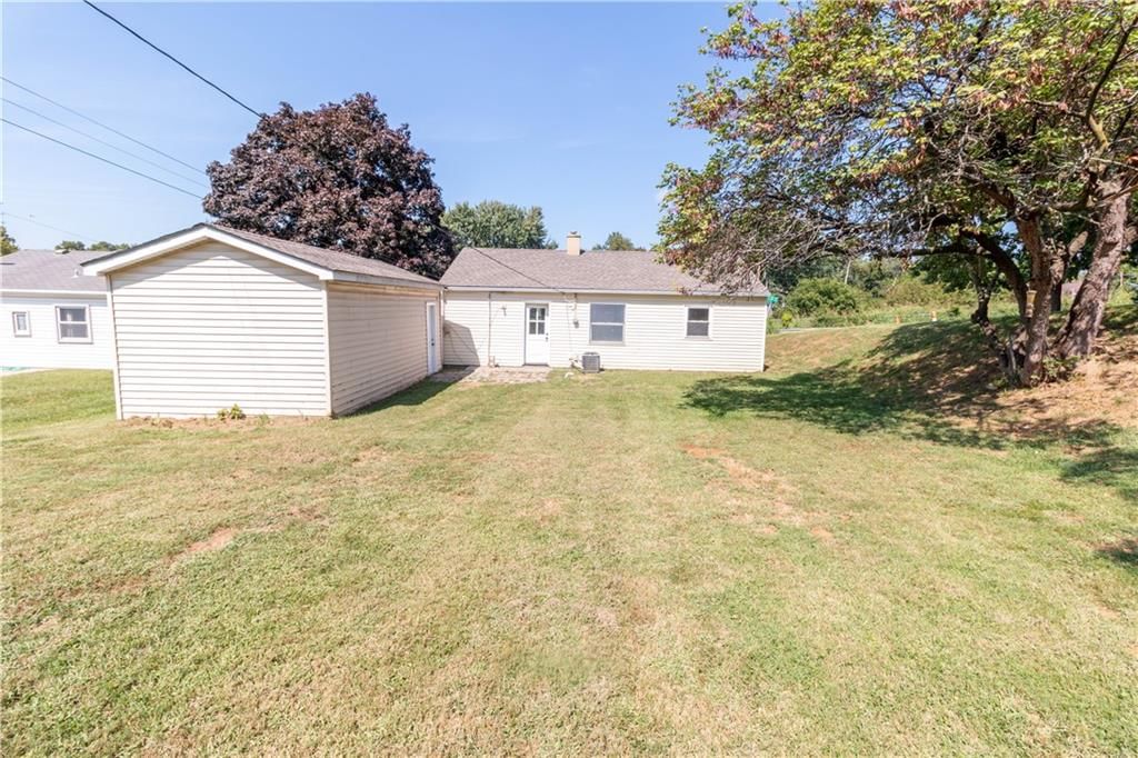 2220 Sycamore Court — photo 21