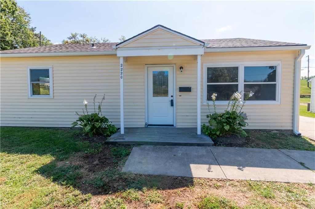 2220 Sycamore Court — photo 4