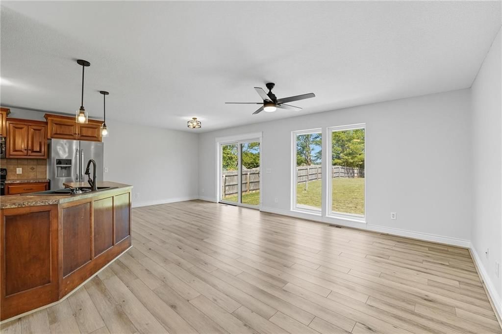 820 Susan Street — photo 5