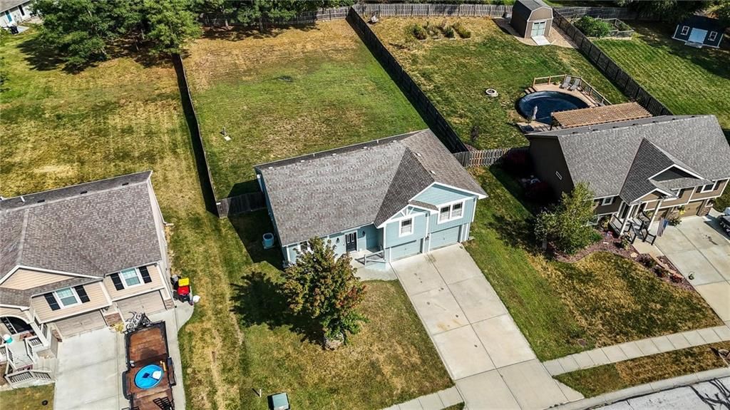 820 Susan Street — photo 46