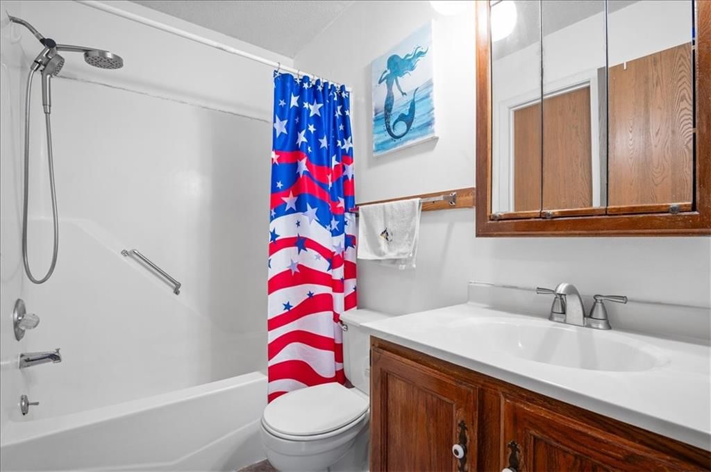 116 SW Chicago Street — photo 8