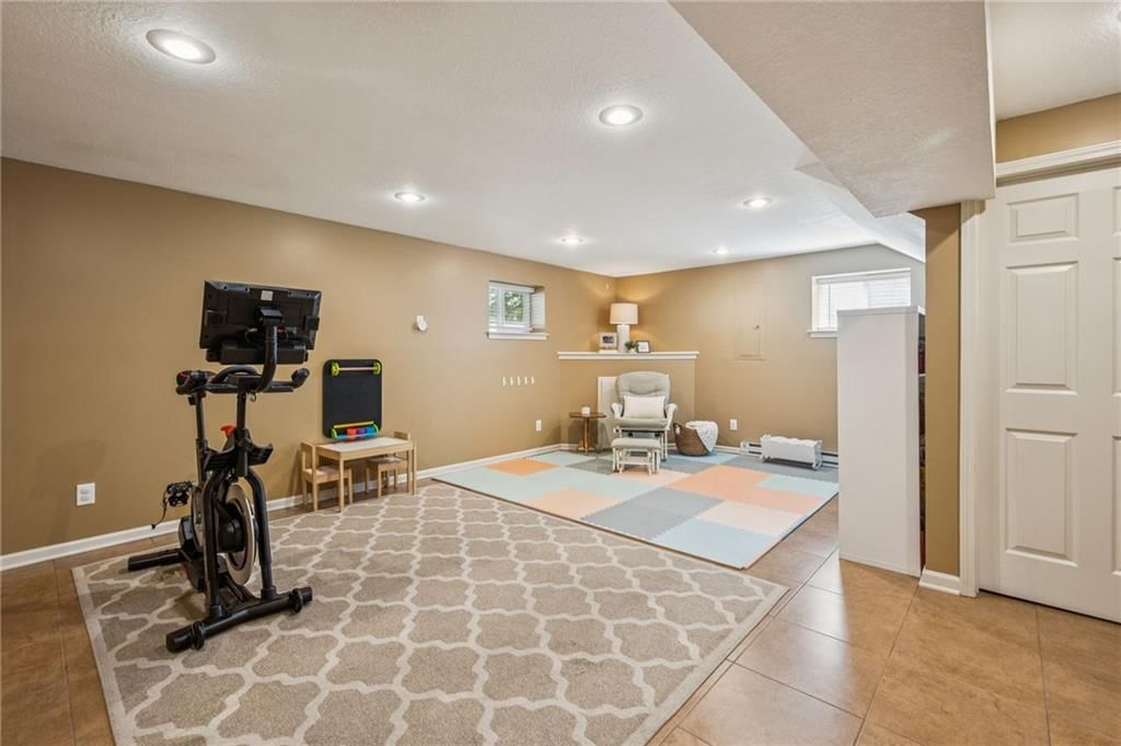 905 Crestridge Drive — photo 29