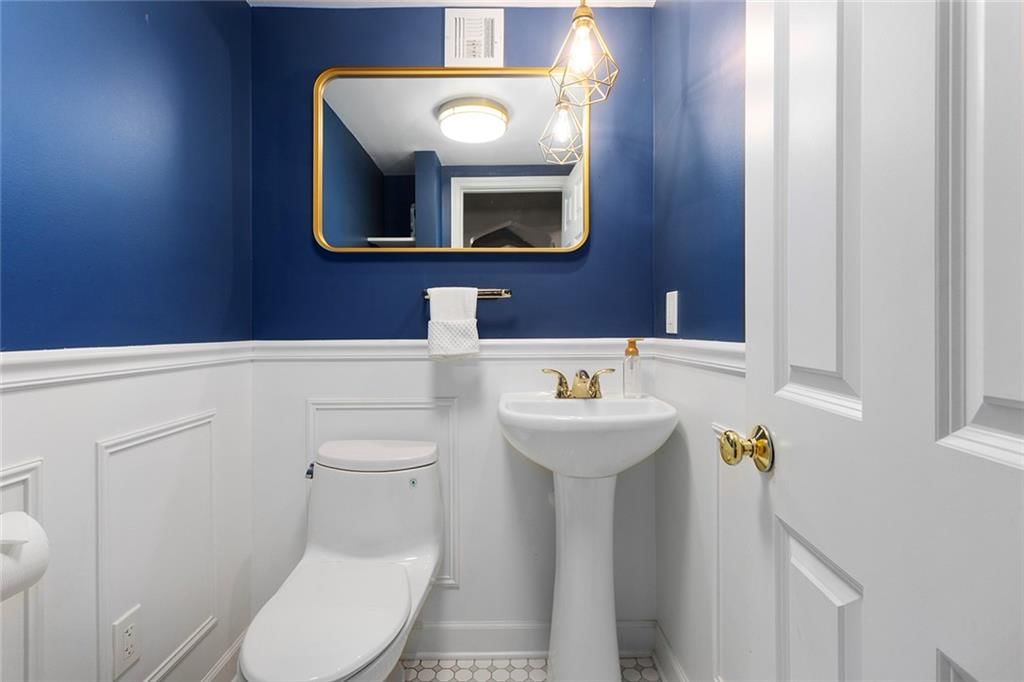 2204 NE 39TH Street — photo 33