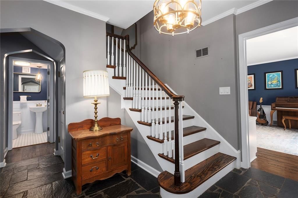 2204 NE 39TH Street — photo 5