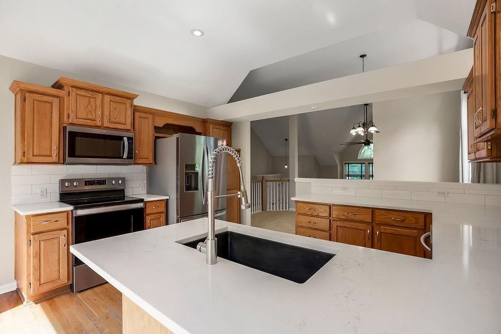 23523 W 54th Terrace — photo 14
