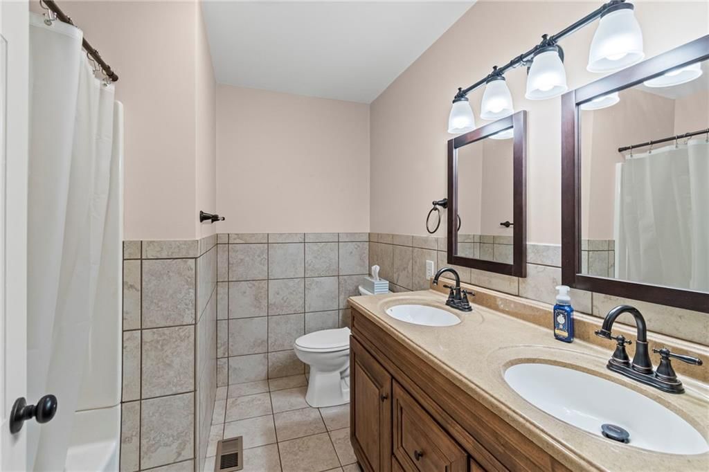 1002 N Jefferson Street — photo 26