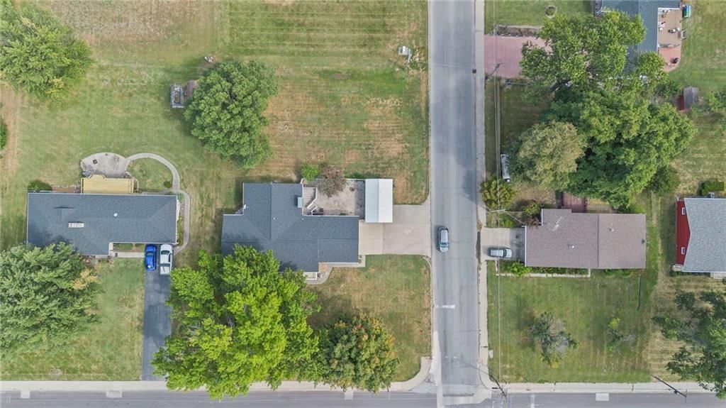 1002 N Jefferson Street — photo 49