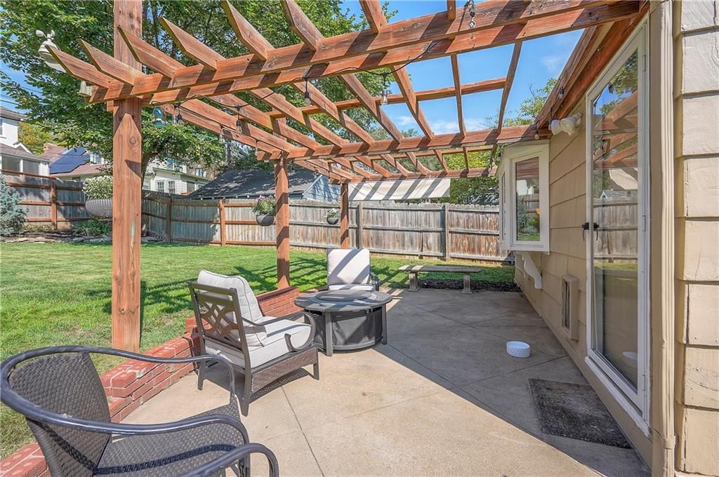 6700 CHERRY Street — photo 31