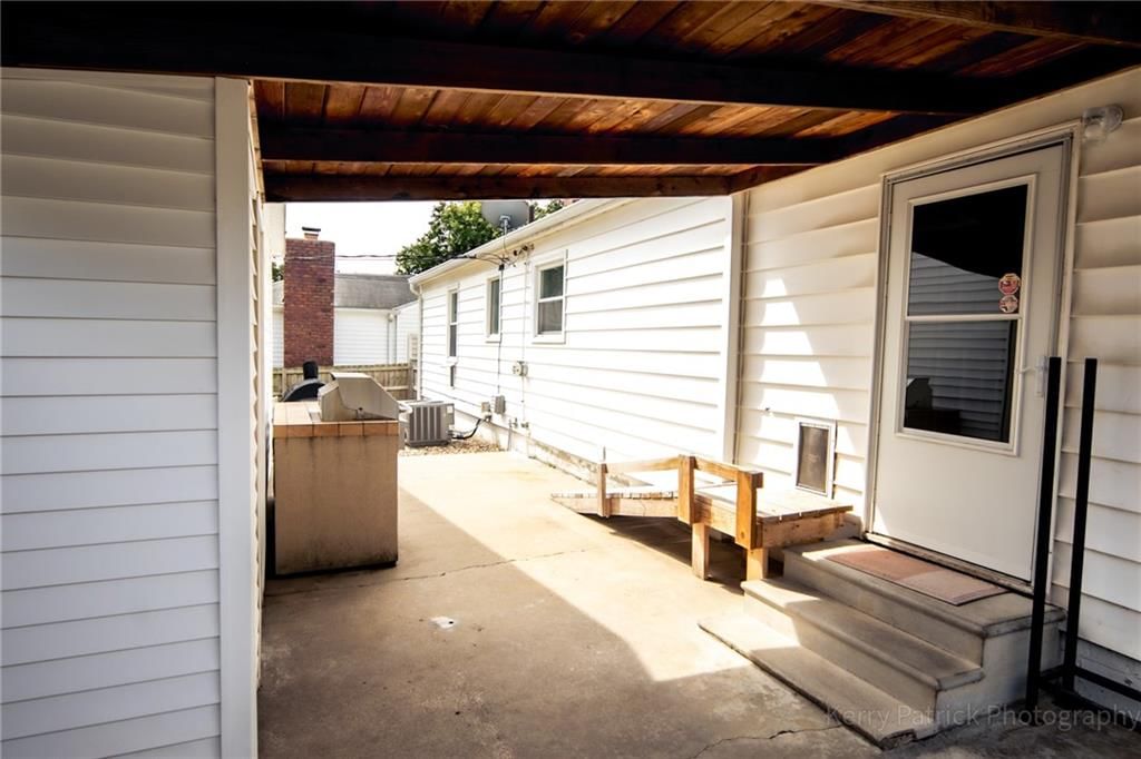 501 W Meadow Lane — photo 25