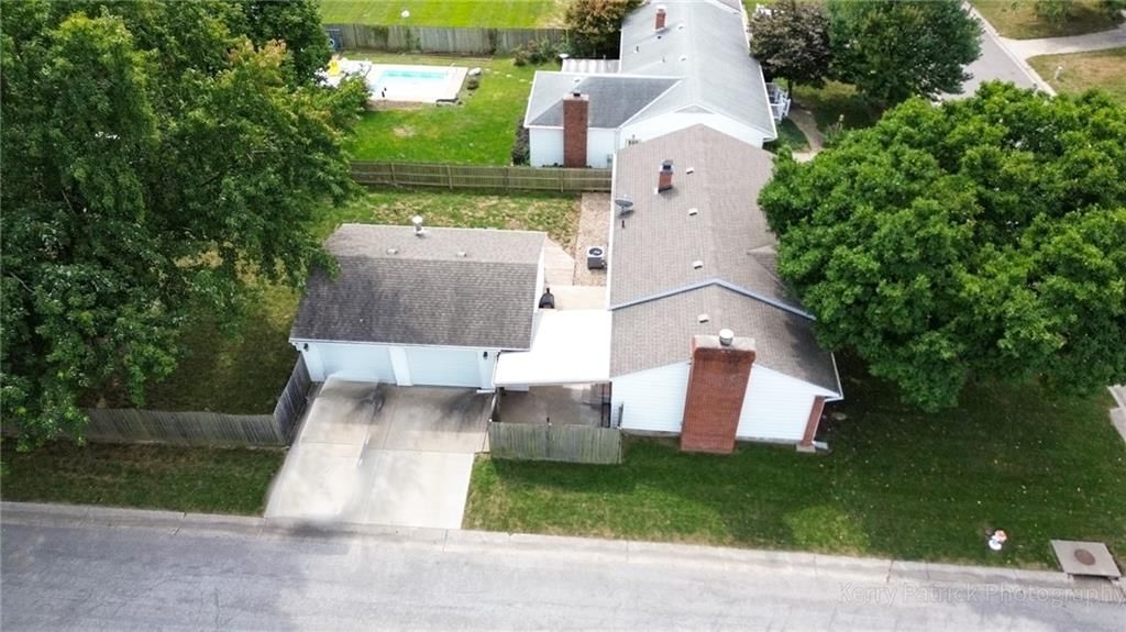 501 W Meadow Lane — photo 30