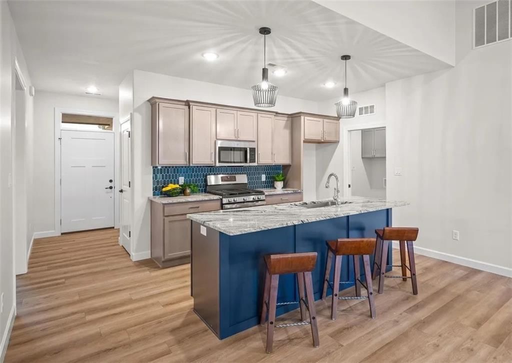 2712 E 26th Terrace — photo 17