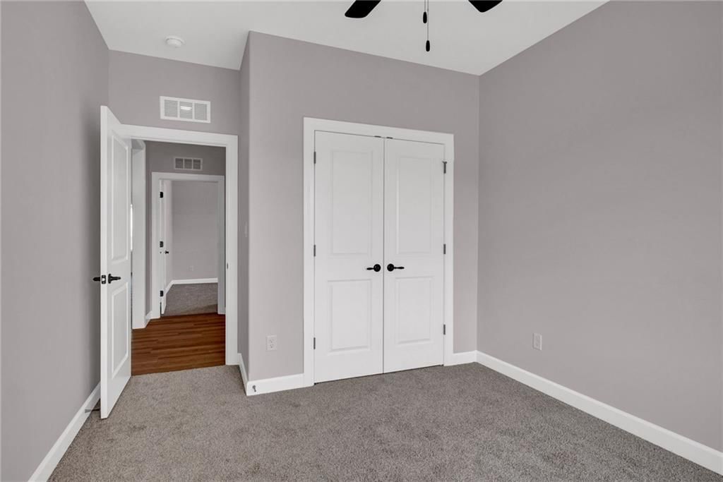 2712 E 26th Terrace — photo 26