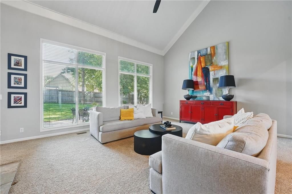 5323 NW 60th Street — photo 11