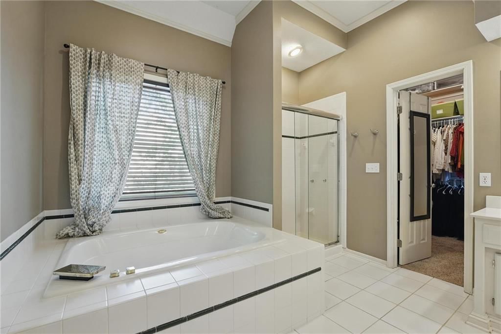 5323 NW 60th Street — photo 30