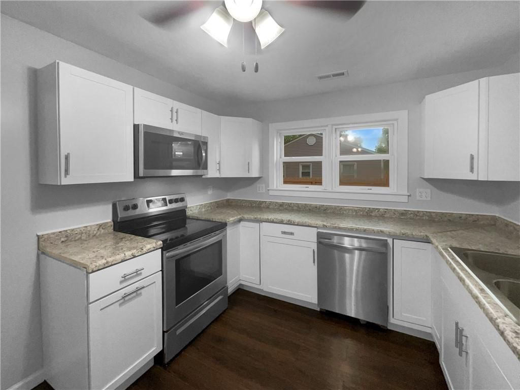 8 Bart Street — photo 12
