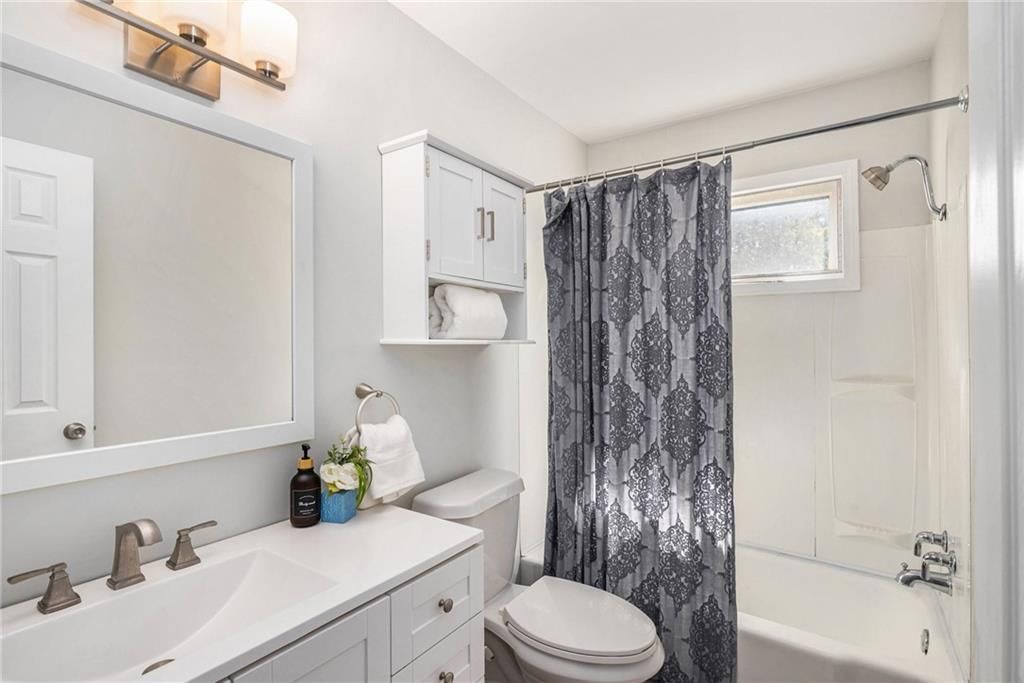 8819 Grandview Street — photo 20