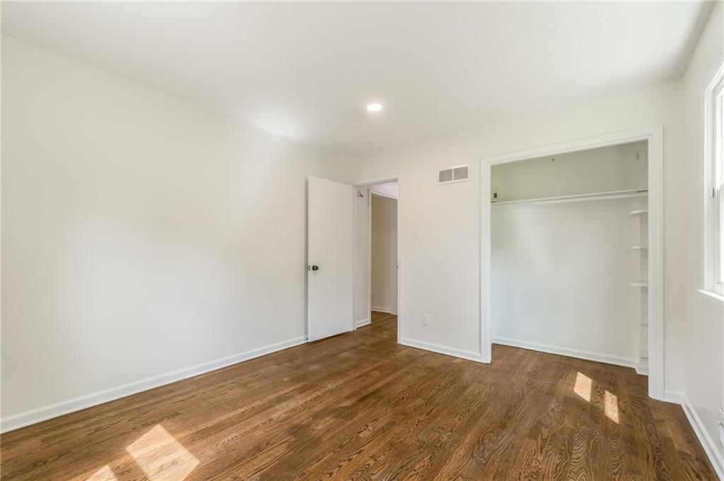 3603 S Hedges Avenue — photo 20