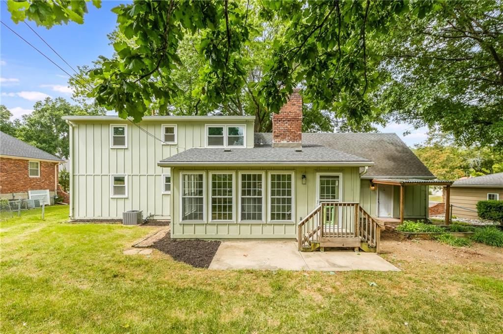 3603 S Hedges Avenue — photo 35
