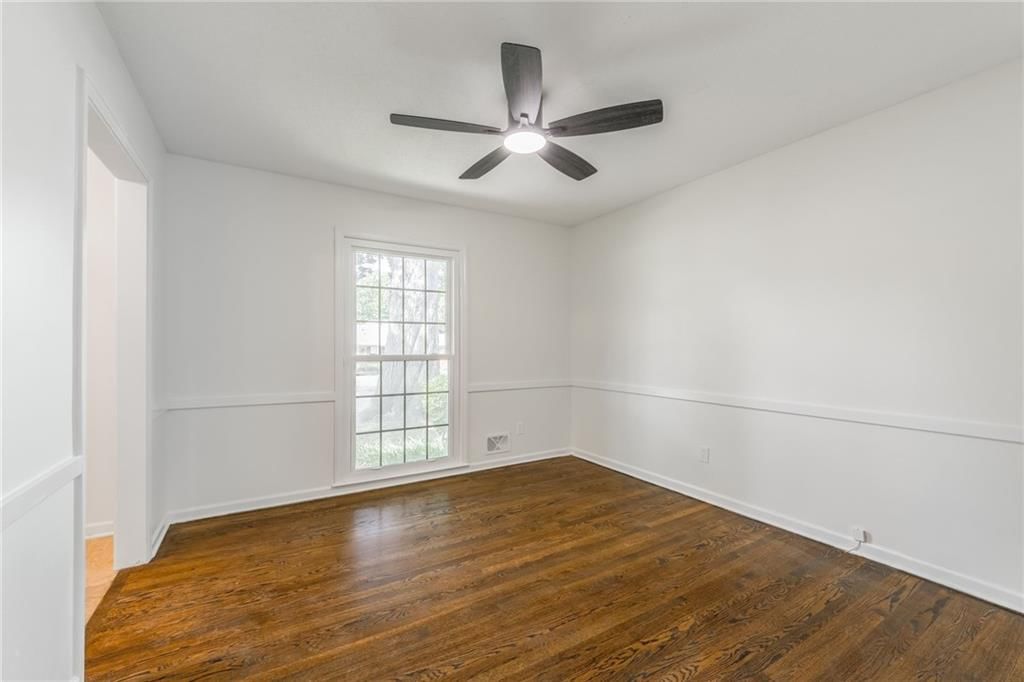 3603 S Hedges Avenue — photo 6