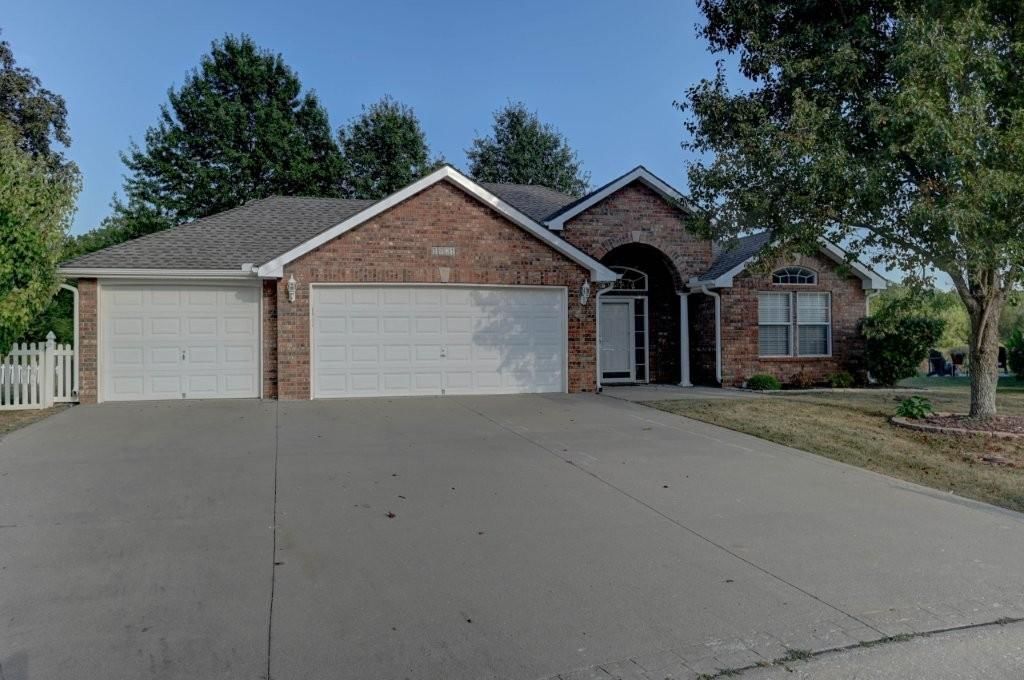 1701 Willow Drive — photo 3