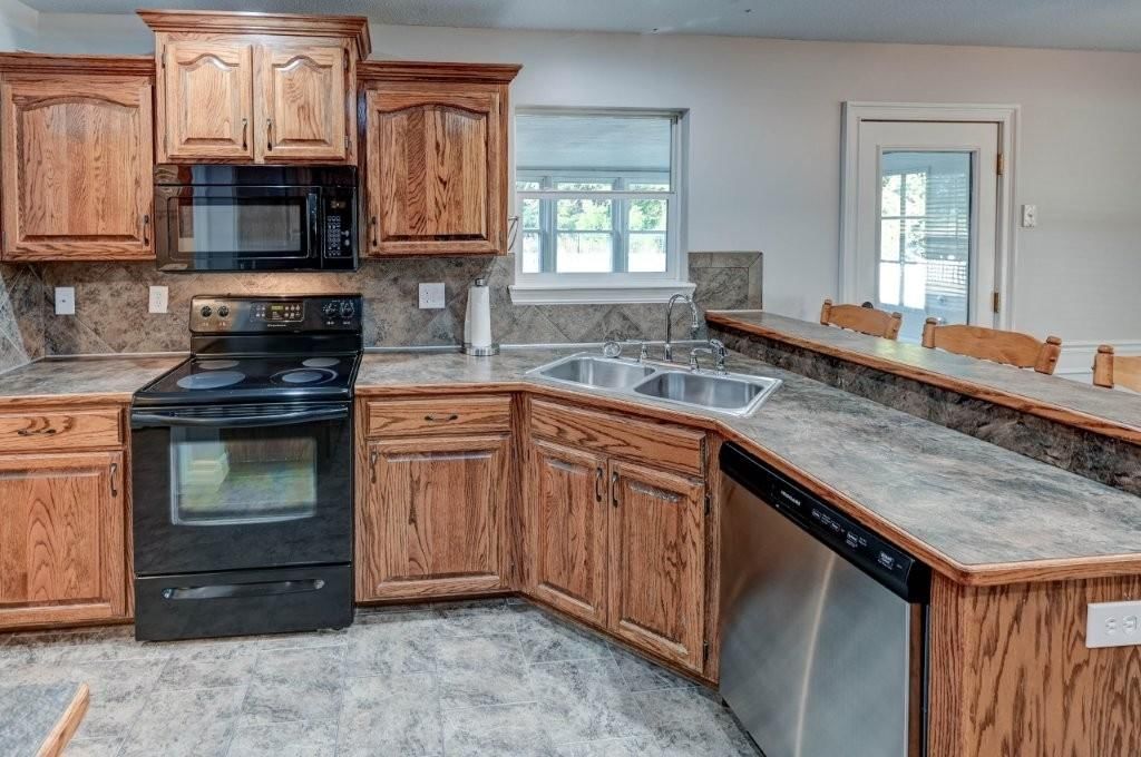 1701 Willow Drive — photo 32