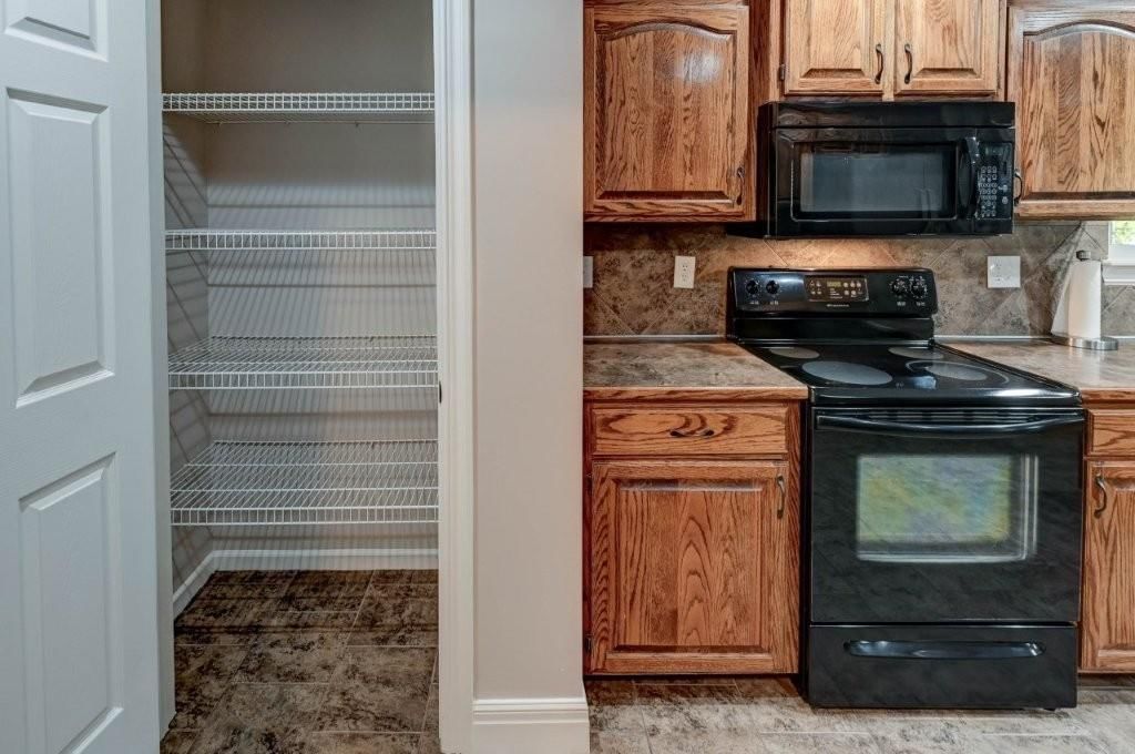 1701 Willow Drive — photo 36