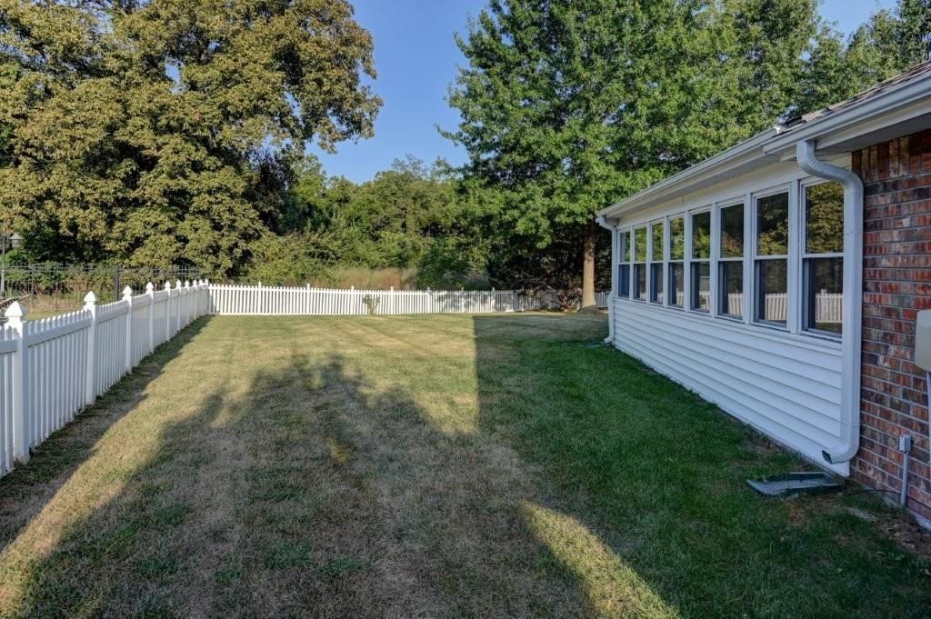 1701 Willow Drive — photo 5