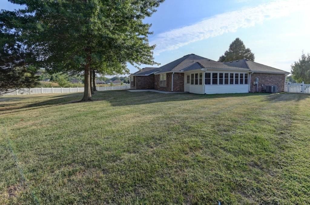 1701 Willow Drive — photo 6