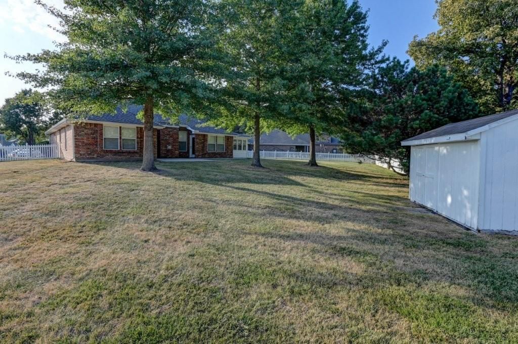 1701 Willow Drive — photo 8