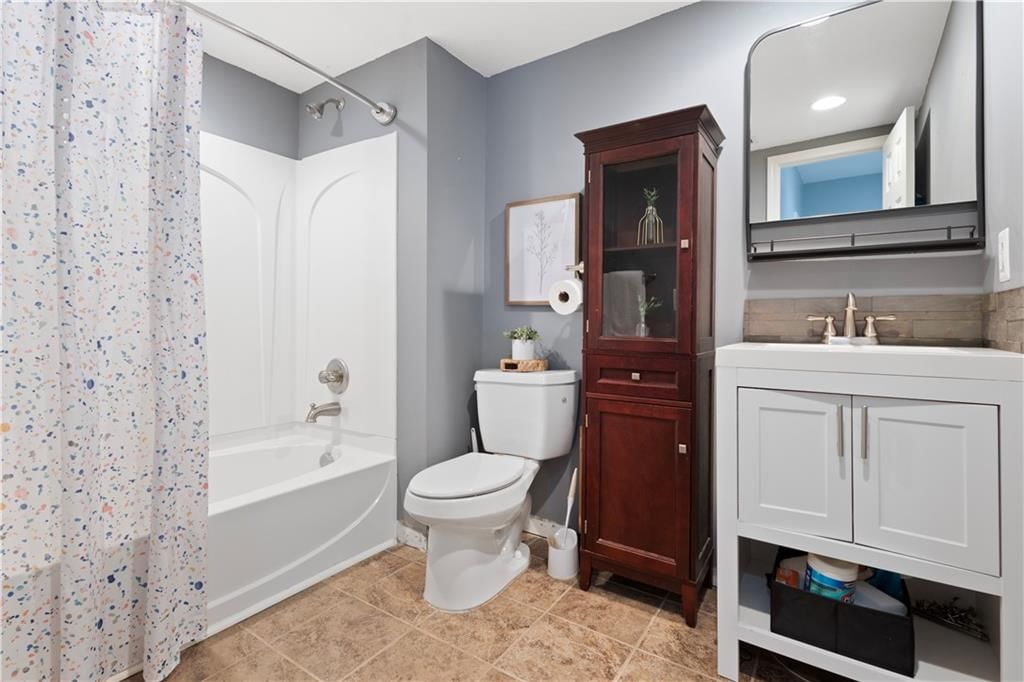 407 Signal Ridge Drive — photo 14