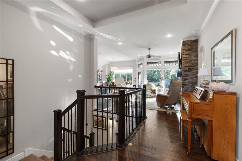 9844 Hollis Lane — photo 3