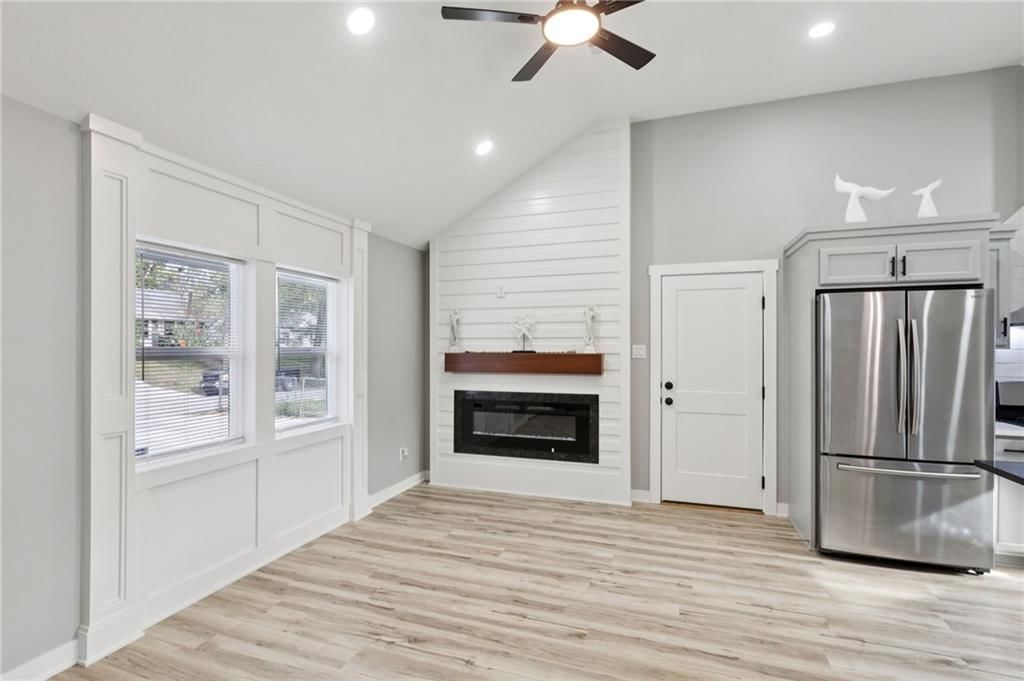 2913 S 52nd Terrace — photo 4