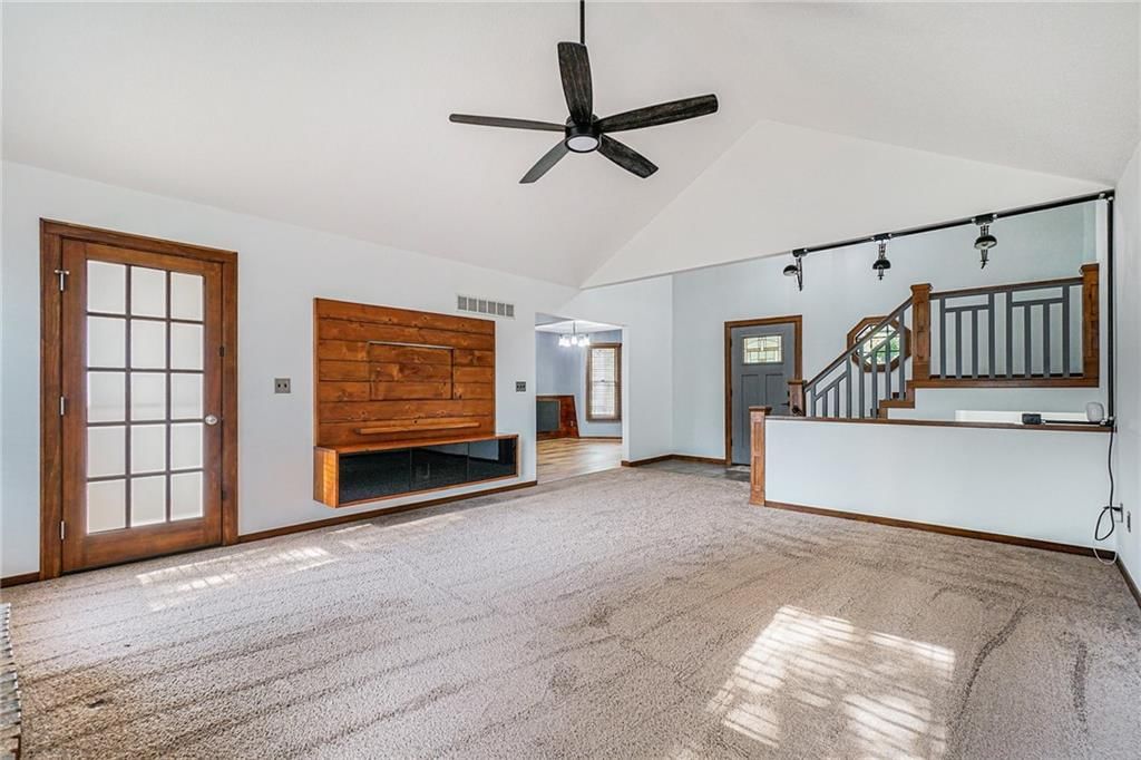 1319 NE Depot Drive — photo 4