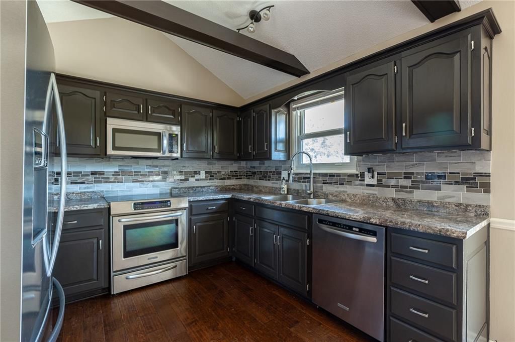 727 NE Bristol Bay Court — photo 10