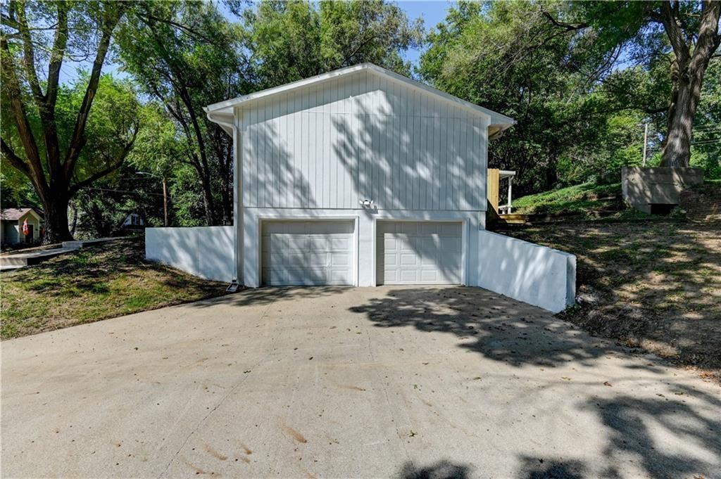 2411 Blackwell Road — photo 4