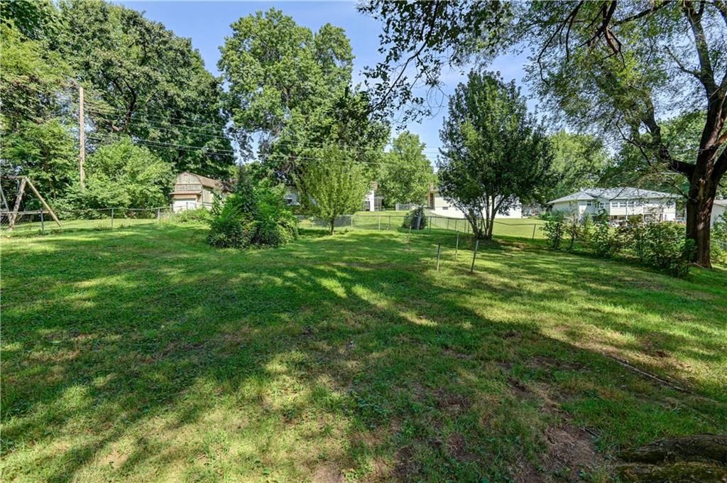 2411 Blackwell Road — photo 40