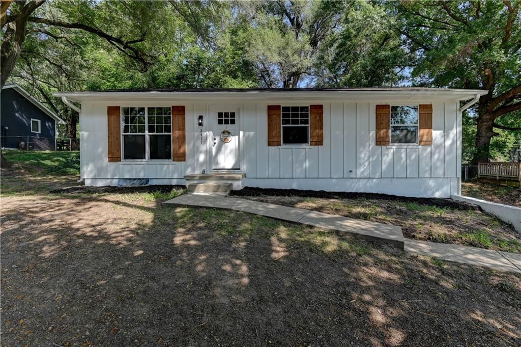2411 Blackwell Road — photo 6