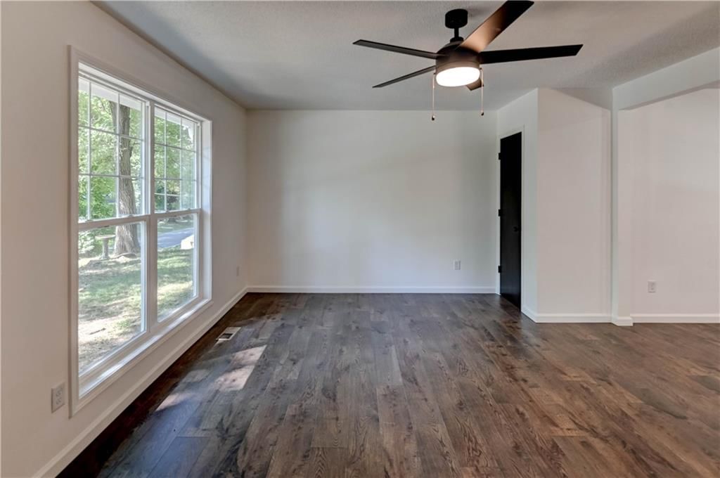 2411 Blackwell Road — photo 8