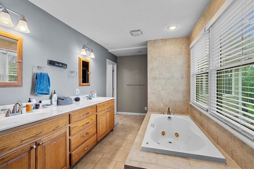5103 N 108th Street — photo 29