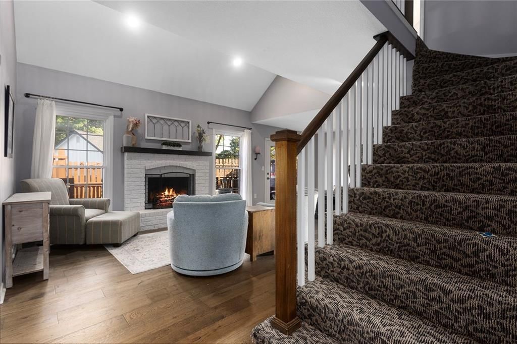 407 NE Bordner Drive — photo 4