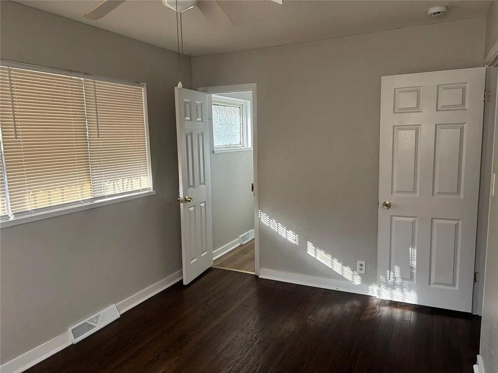 8902 Manchester Avenue — photo 16