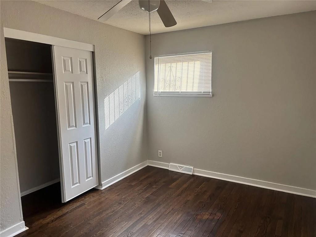 8902 Manchester Avenue — photo 7