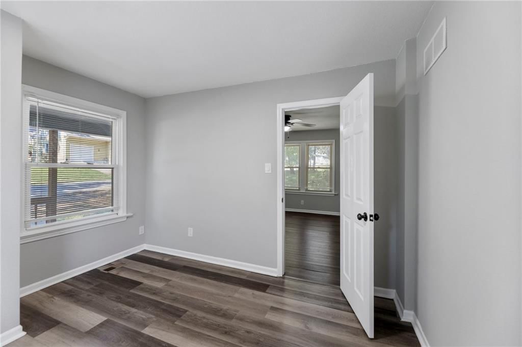 625 N LAKEVIEW Avenue — photo 17