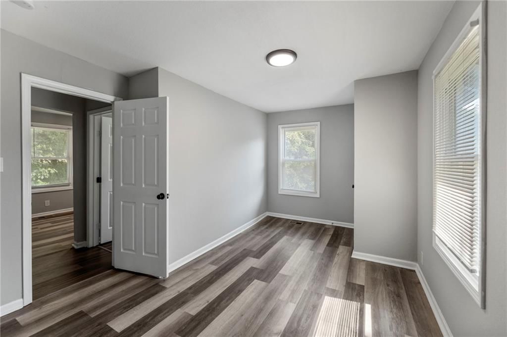 625 N LAKEVIEW Avenue — photo 19