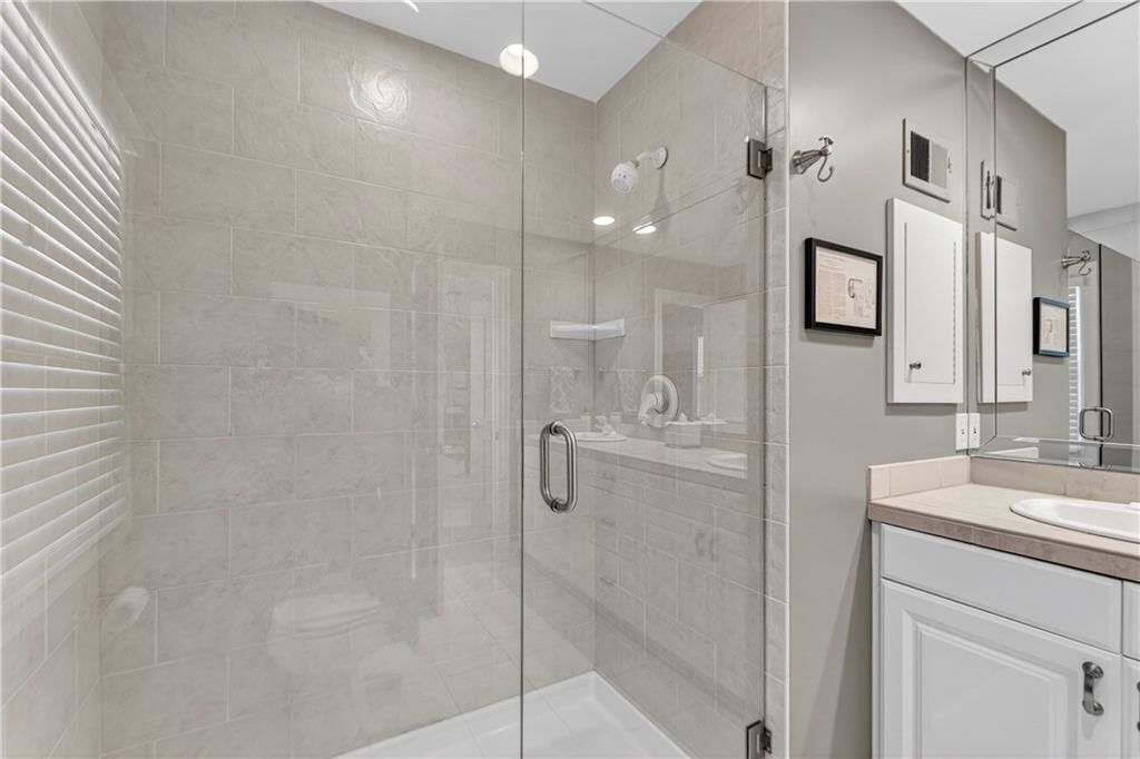 1257 W 63rd Terrace — photo 39