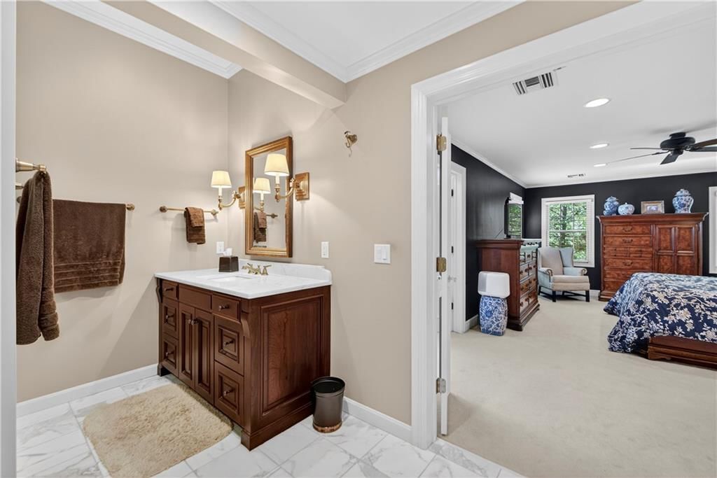 1257 W 63rd Terrace — photo 49