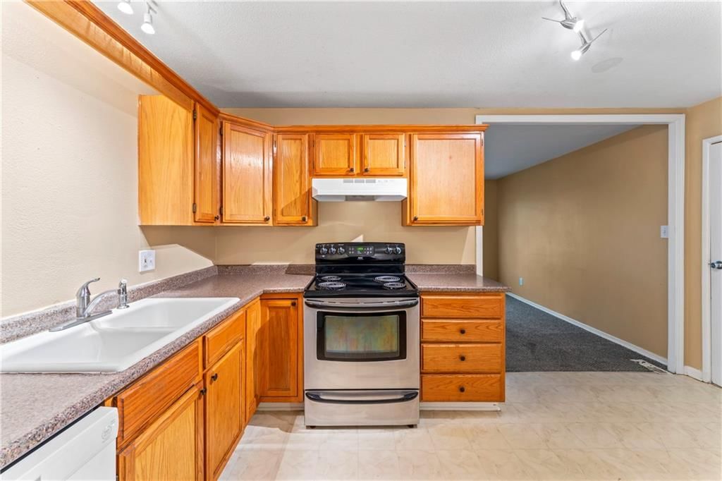 6418 E 150th Street — photo 10