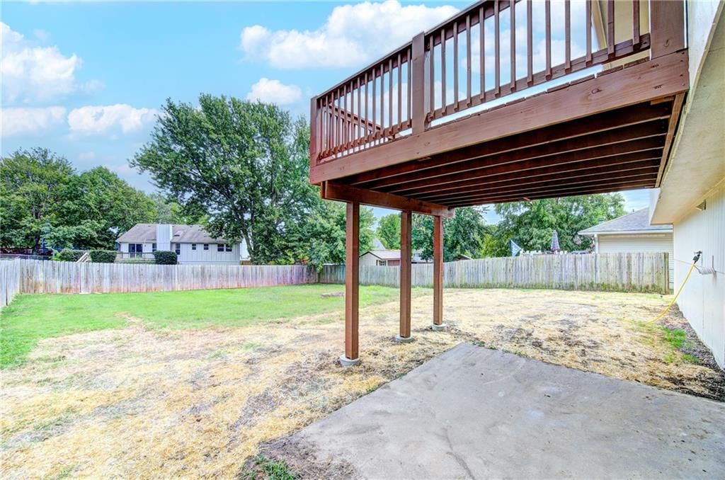 10119 N WYANDOTTE Street — photo 18